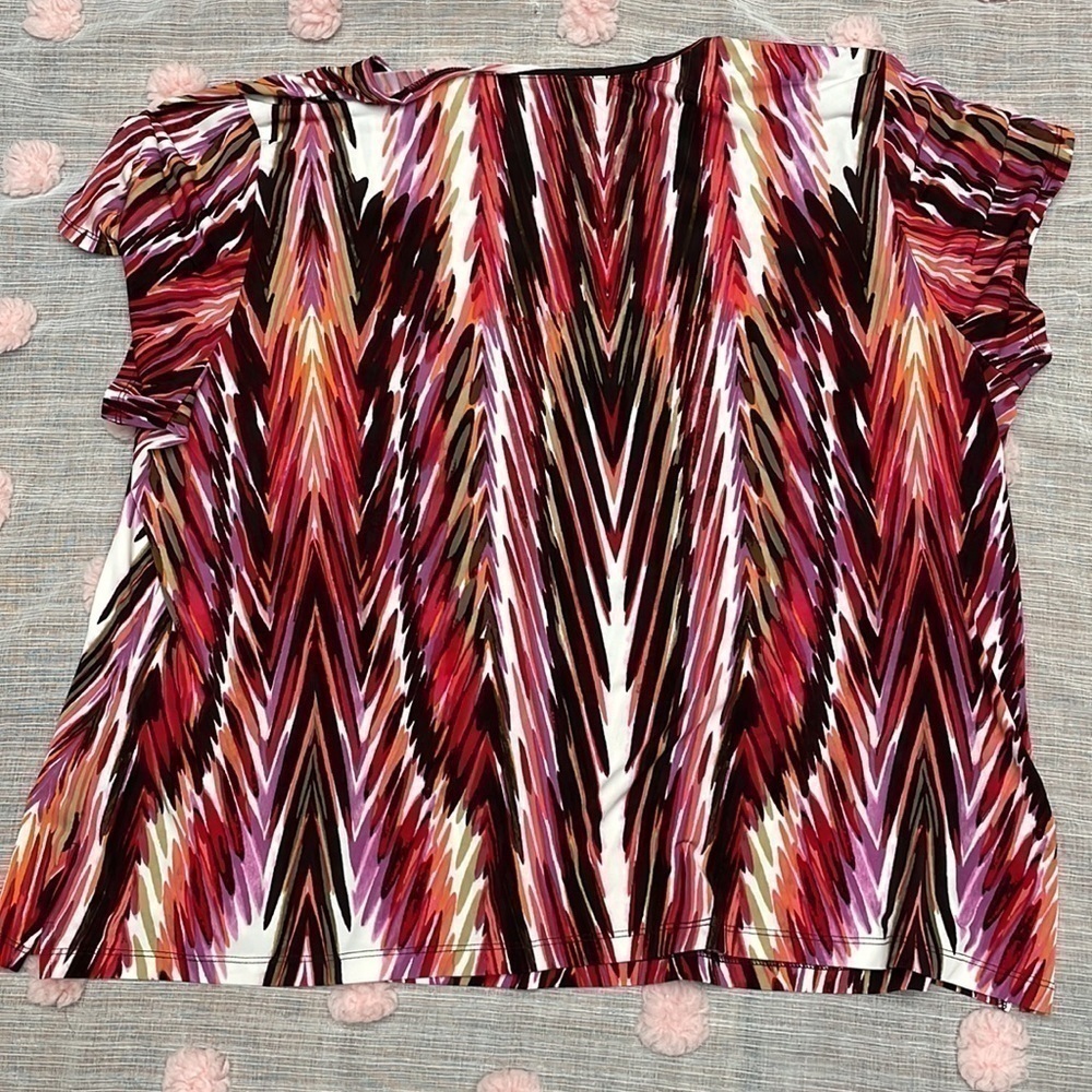 Plus size tops - Picture 3 of 11